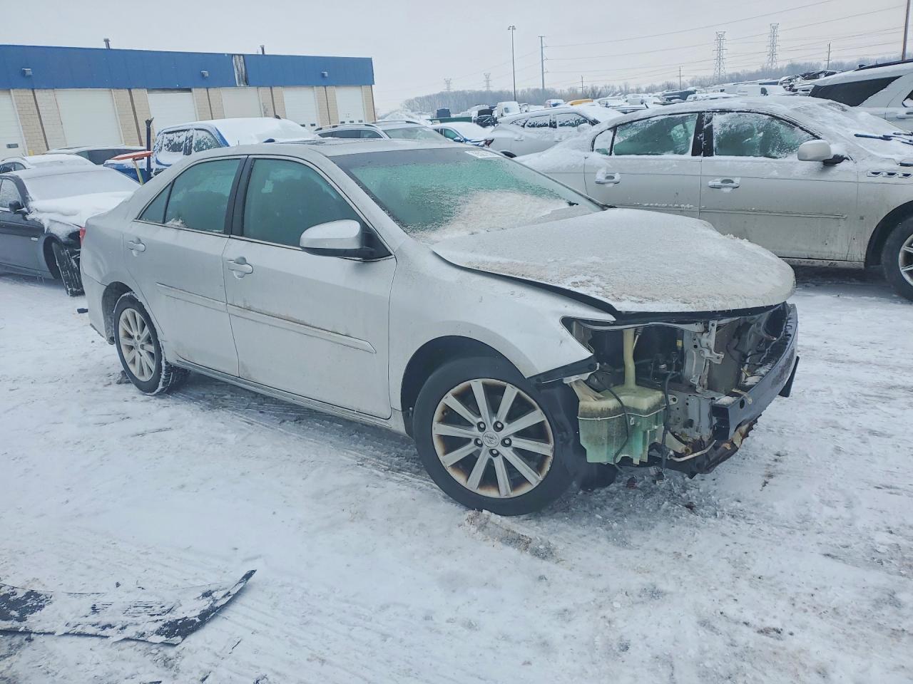 2014 TOYOTA CAMRY