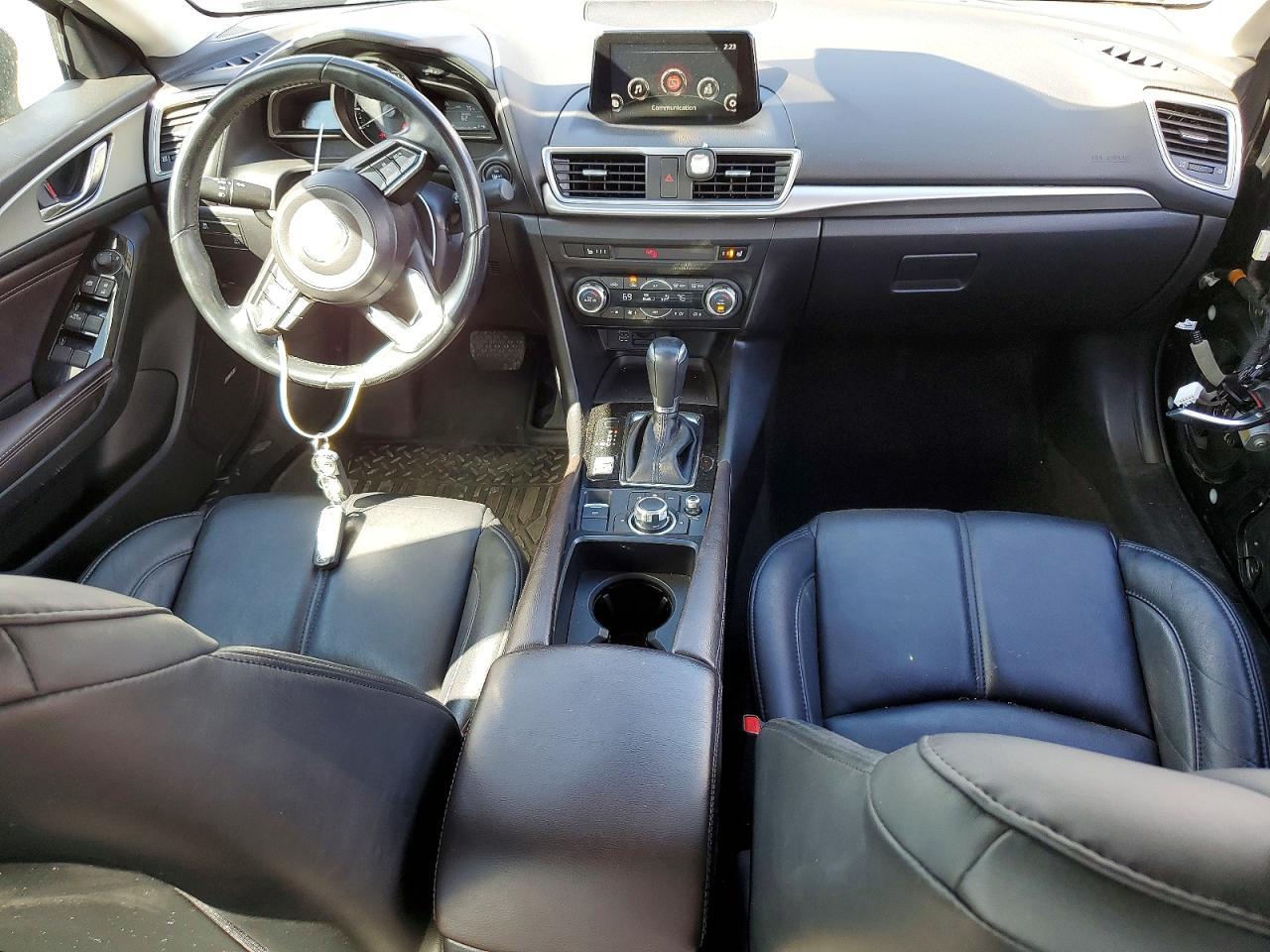 2018 MAZDA 3
