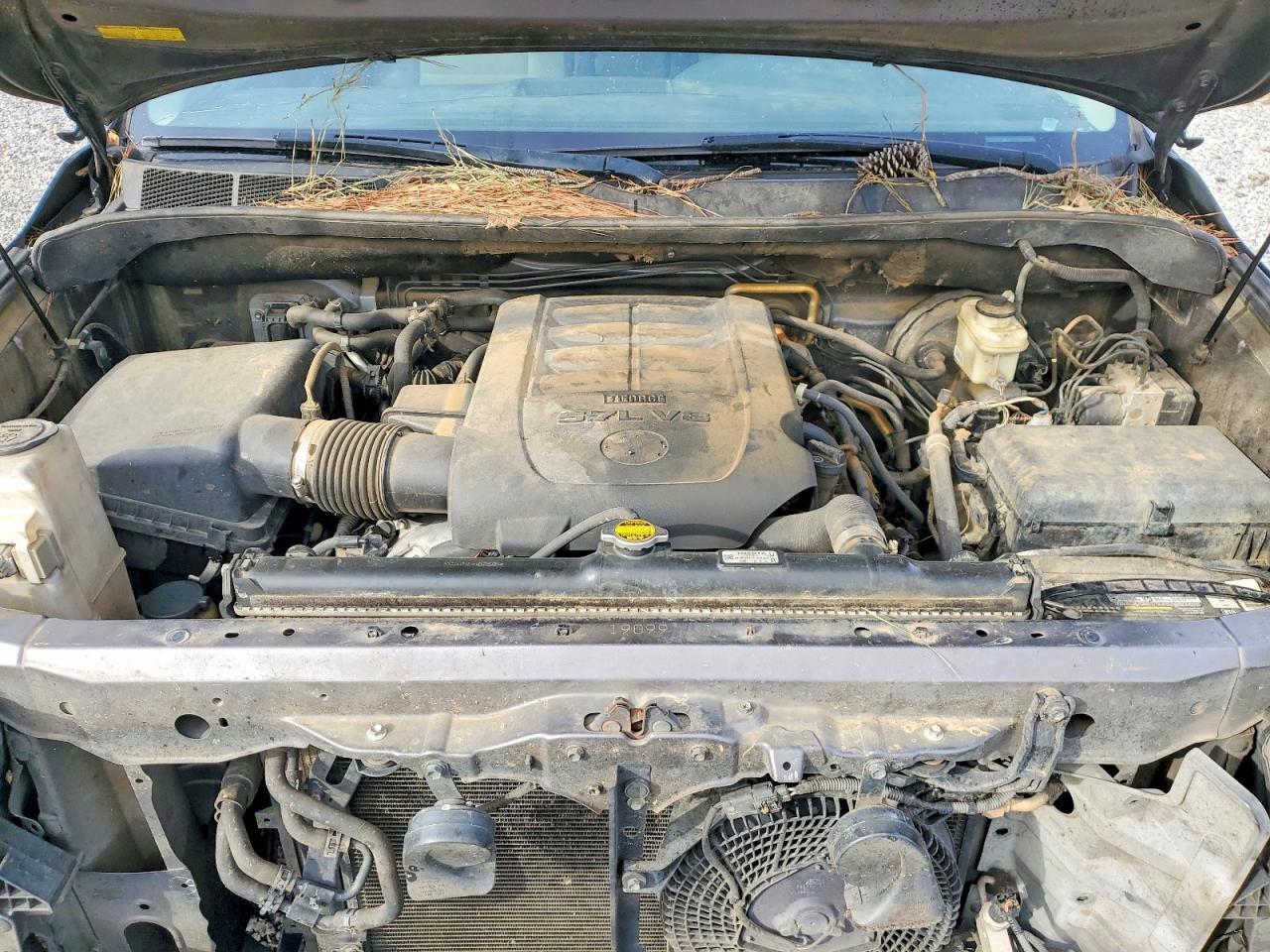 2011 TOYOTA Sequoia