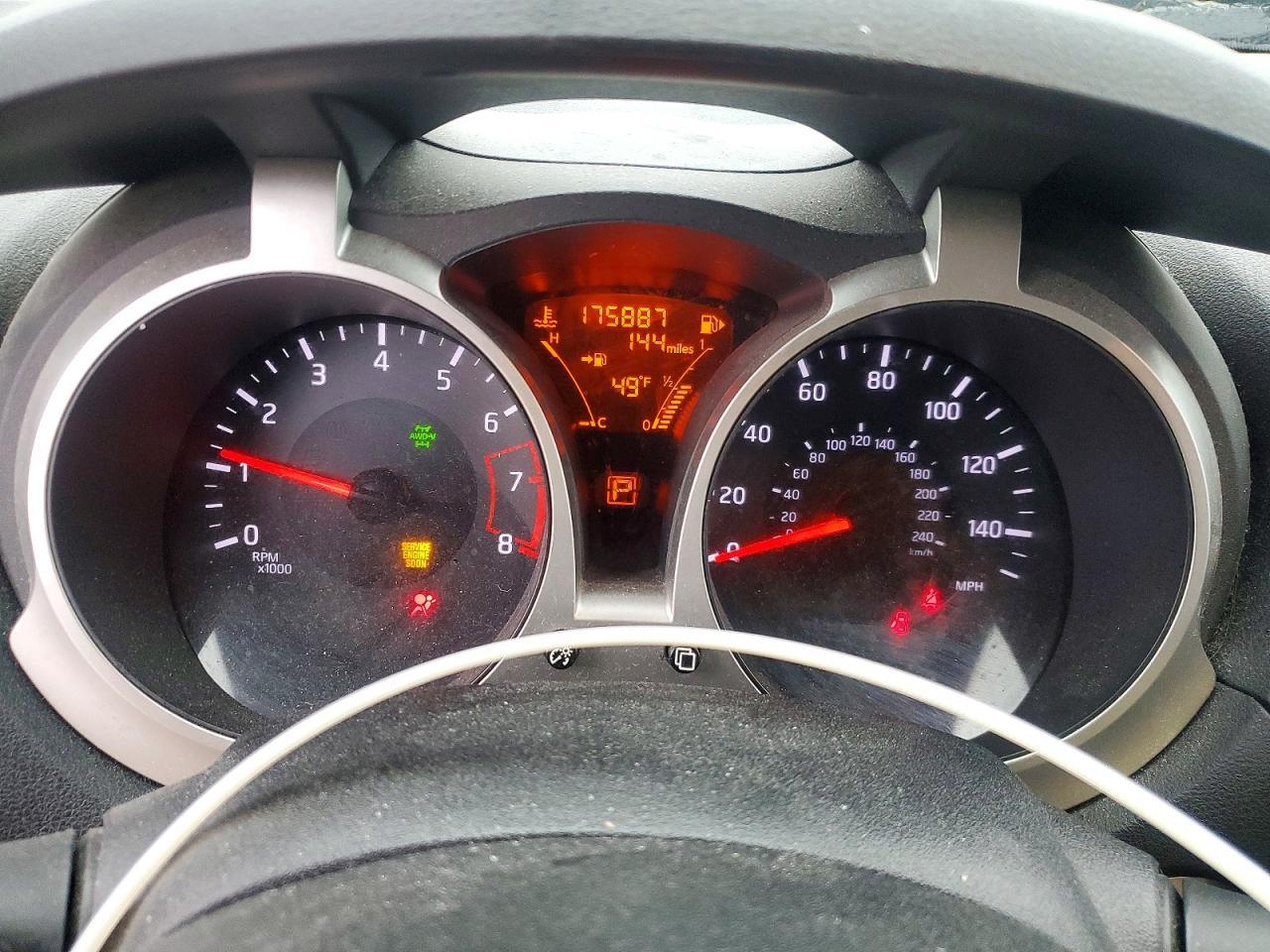 2015 NISSAN Juke