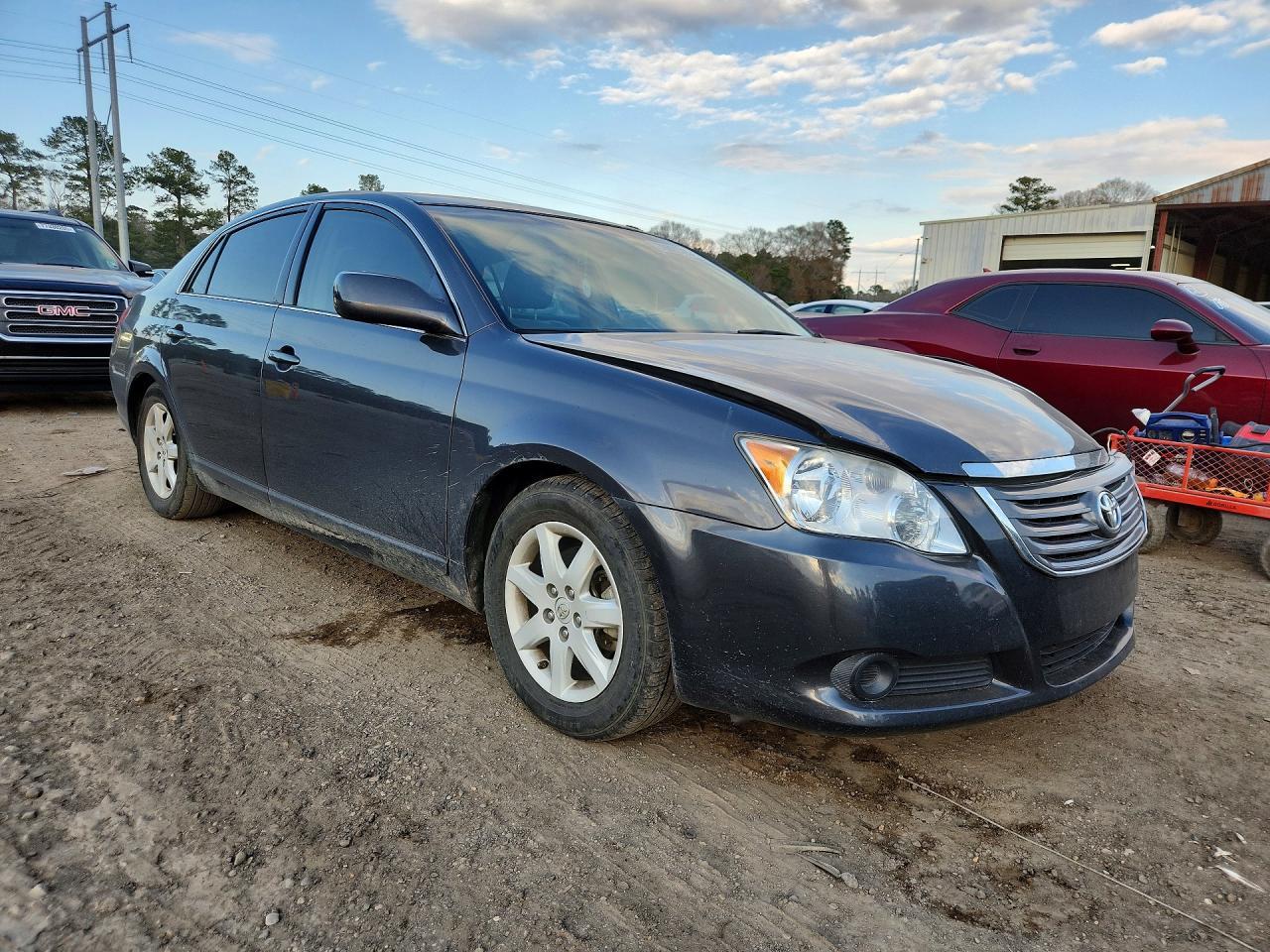2010 TOYOTA Avalon
