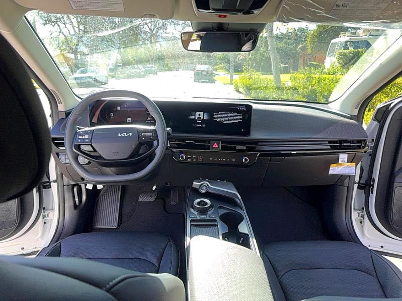 2025 KIA EV6