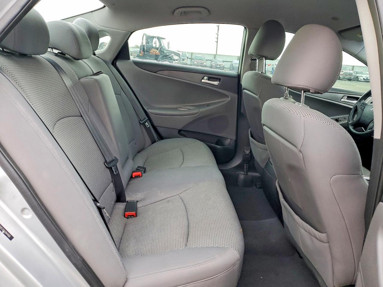 2011 HYUNDAI SONATA