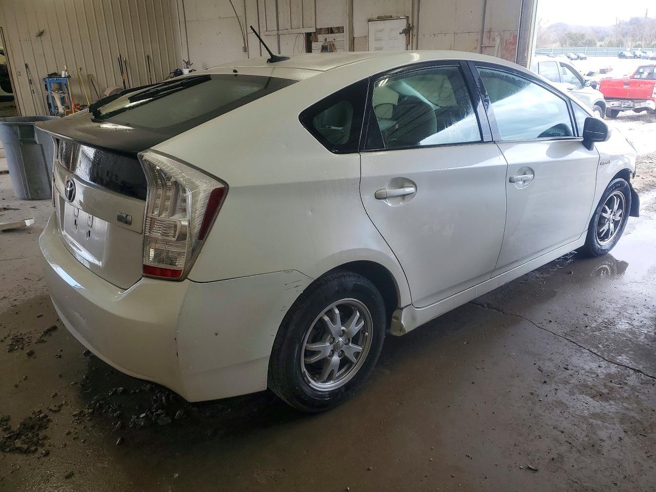 2010 TOYOTA PRIUS