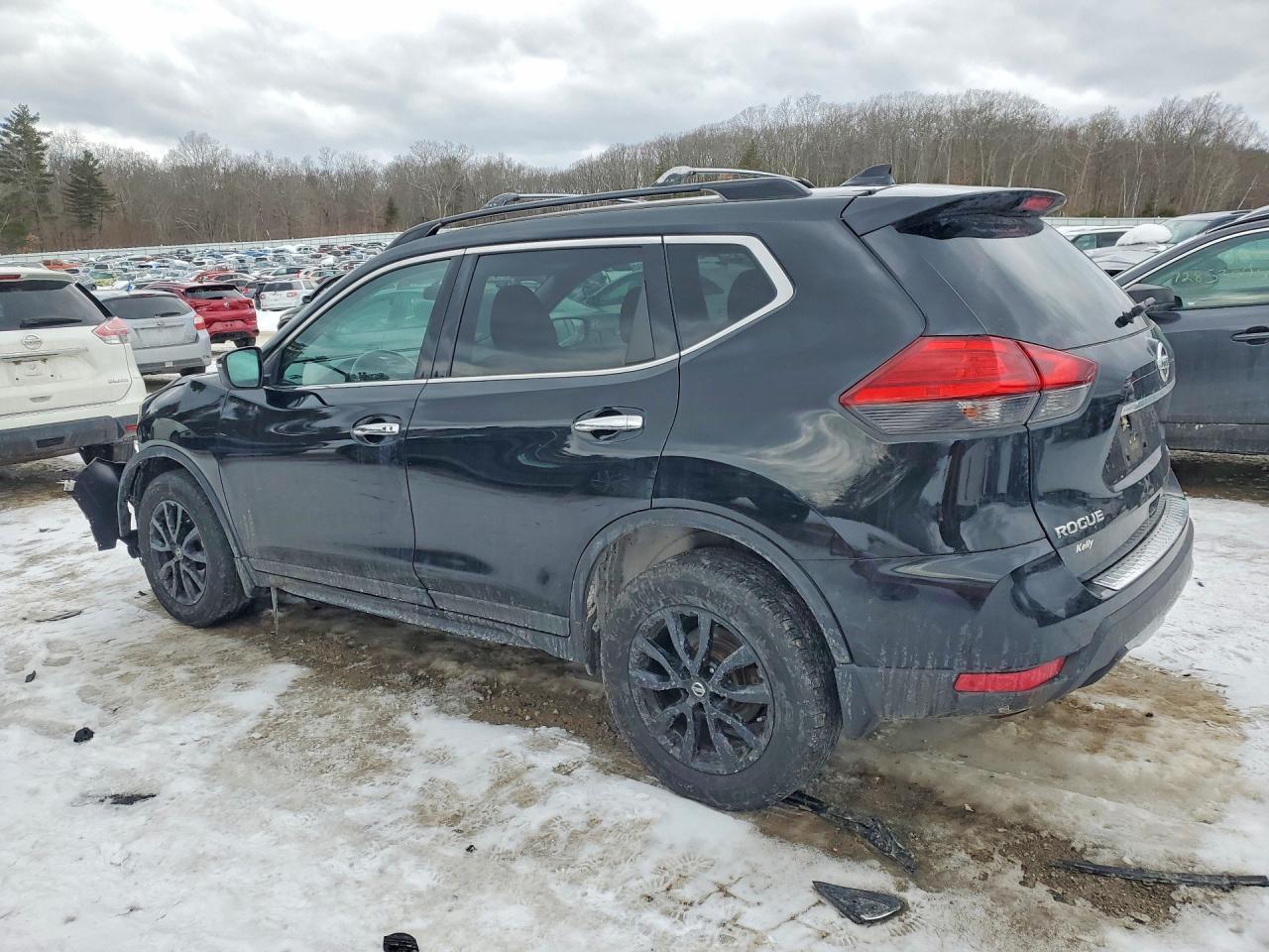 2017 NISSAN ROGUE