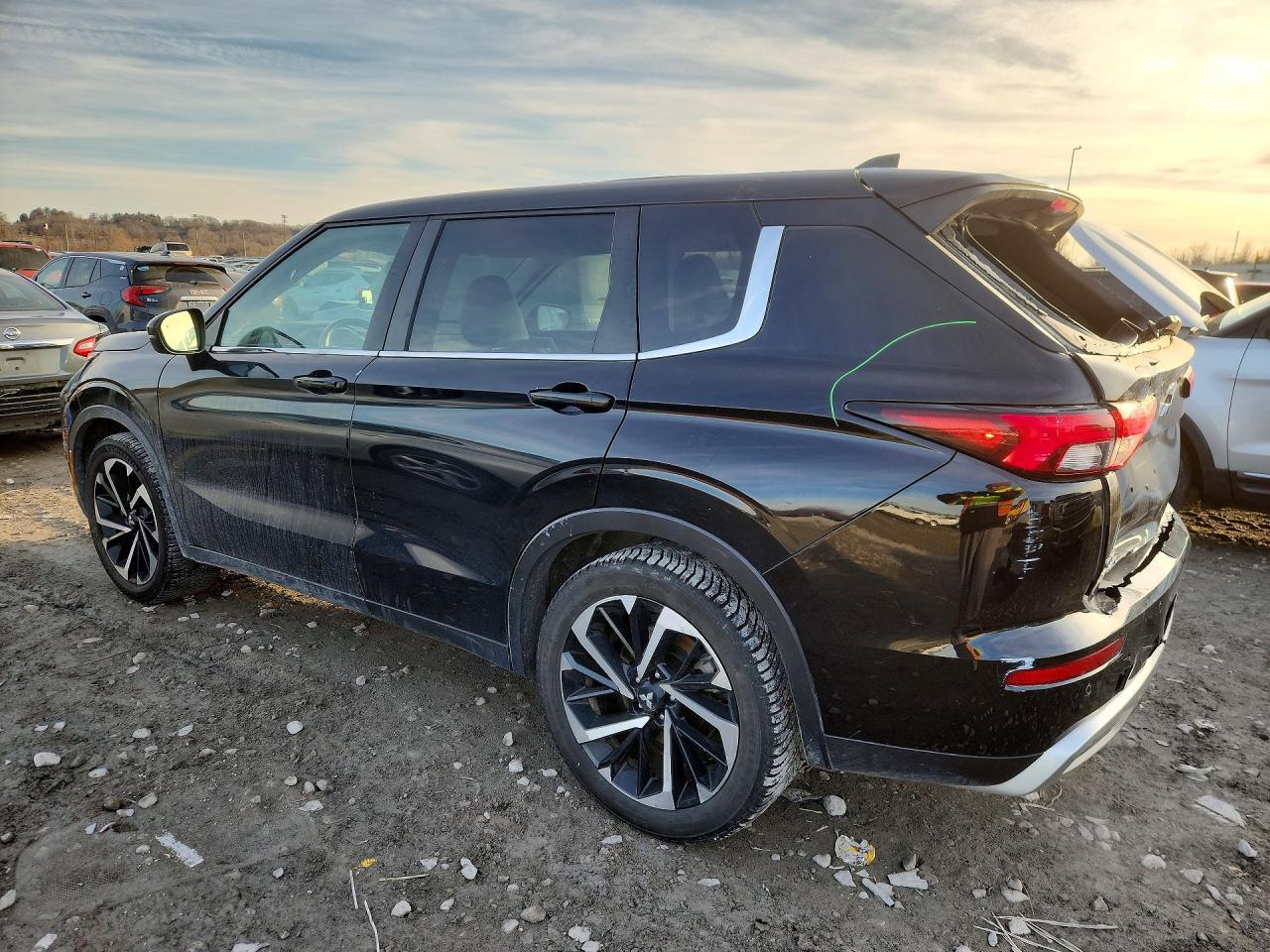 2022 MITSUBISHI outlander