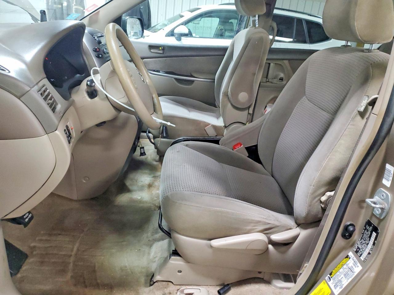 2006 TOYOTA SIENNA
