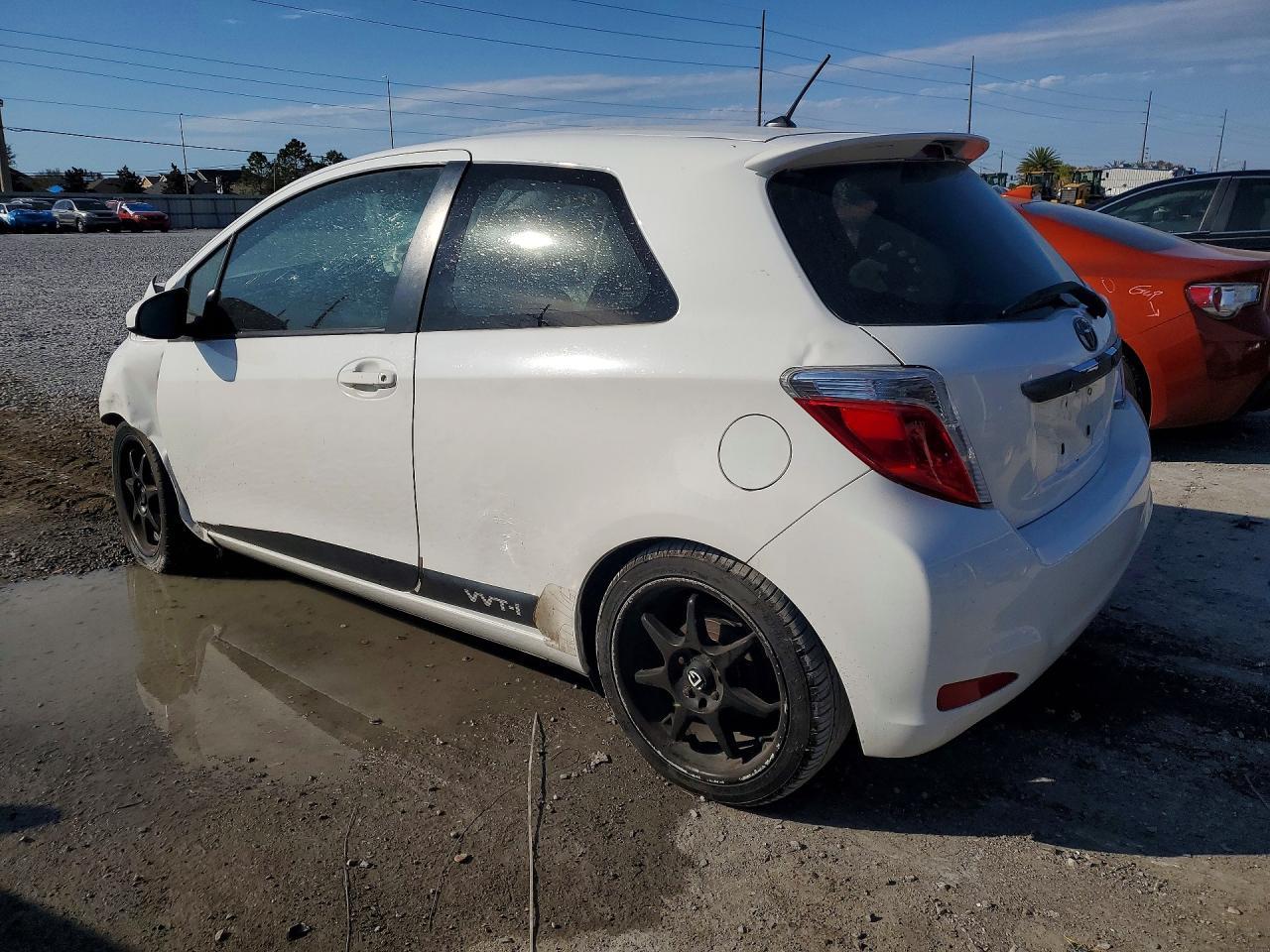 2012 TOYOTA YARIS