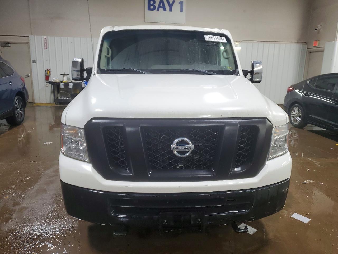 2017 NISSAN NV 2500