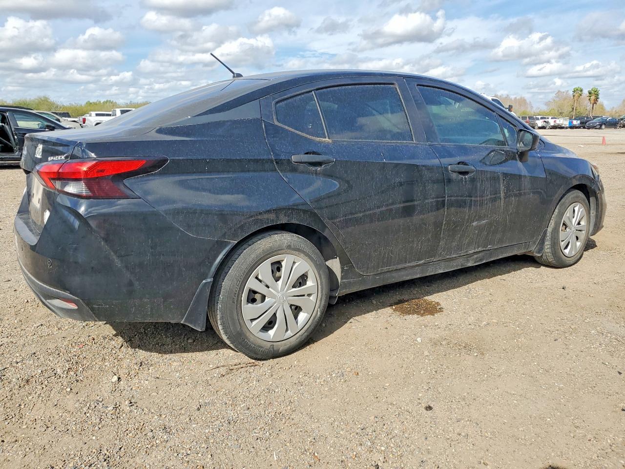 2021 NISSAN VERSA