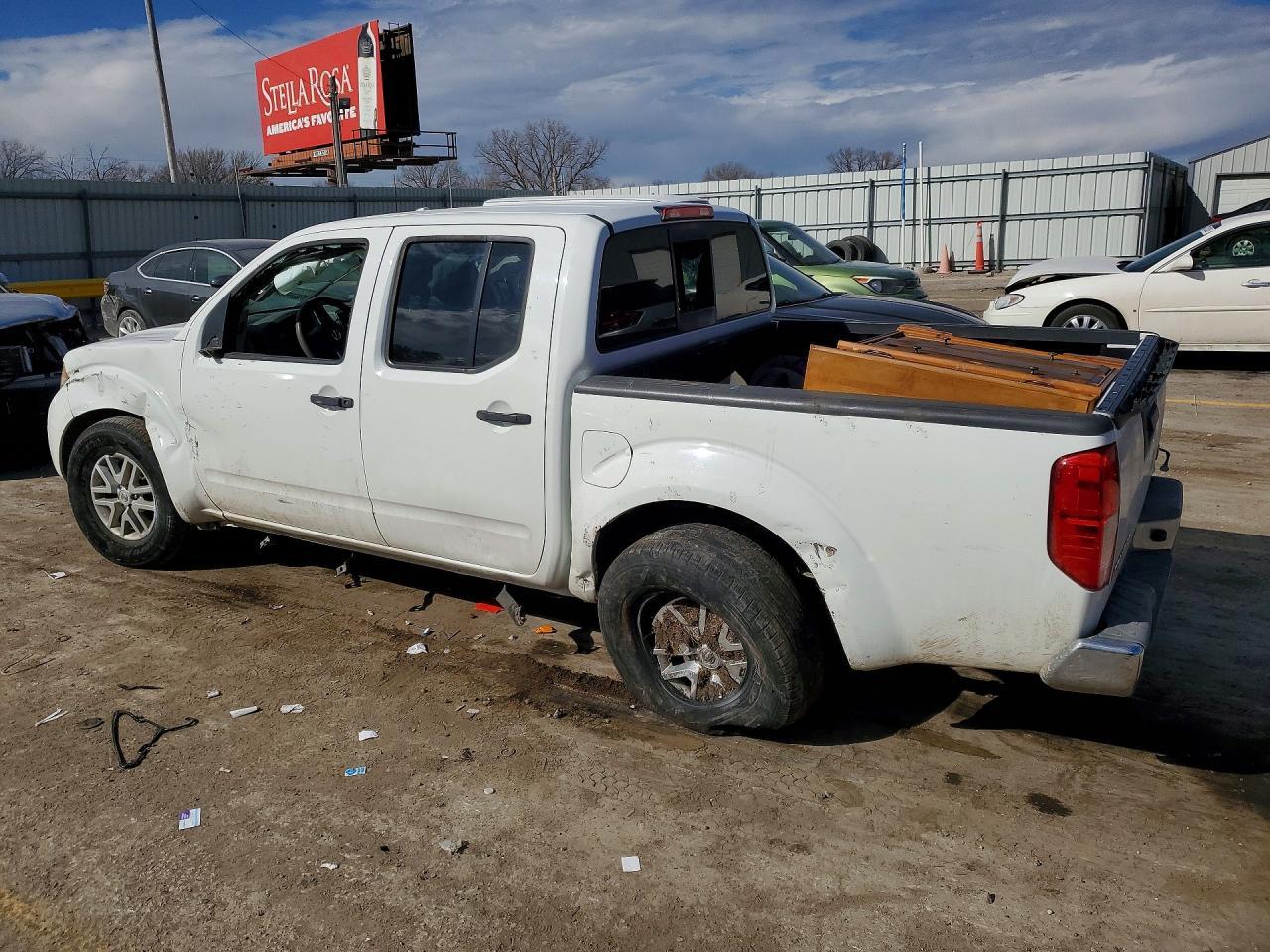 2016 NISSAN Frontier