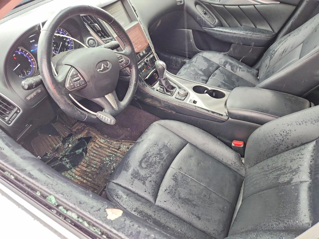 2016 INFINITI Q50