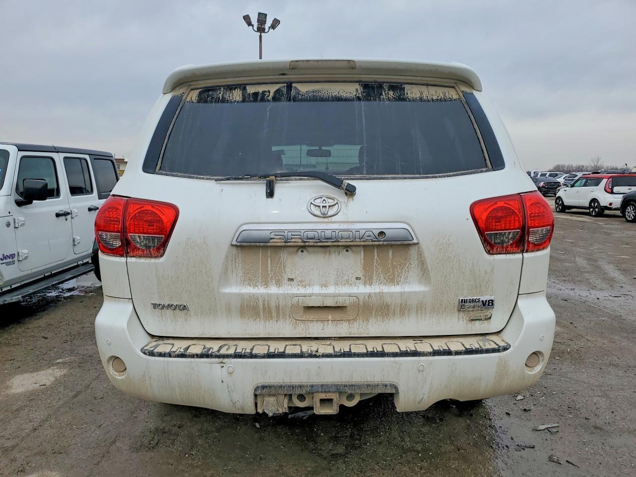 2010 TOYOTA Sequoia