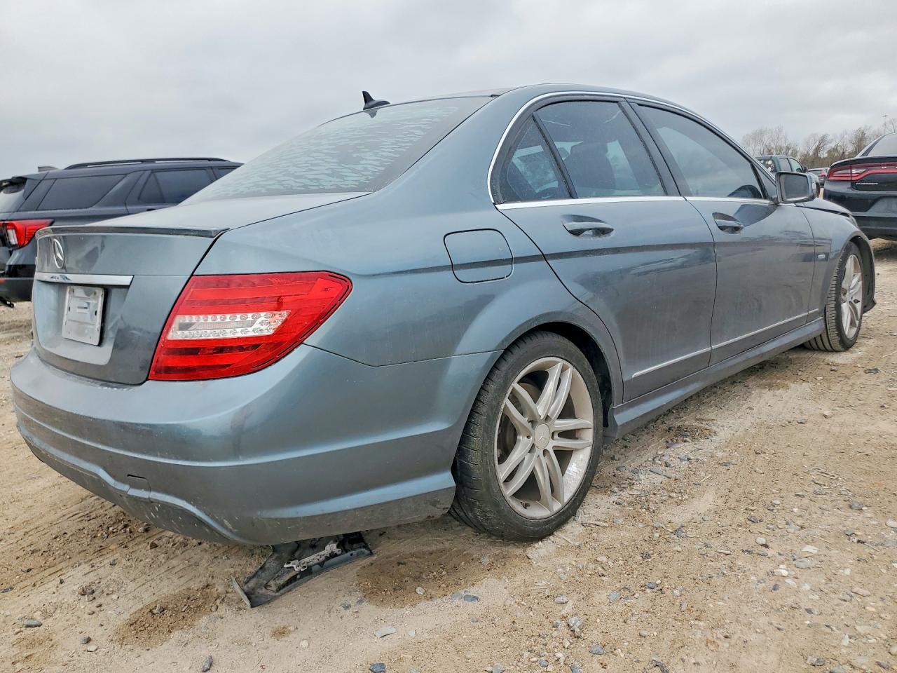 2012 MERCEDES-BENZ C-CLASS