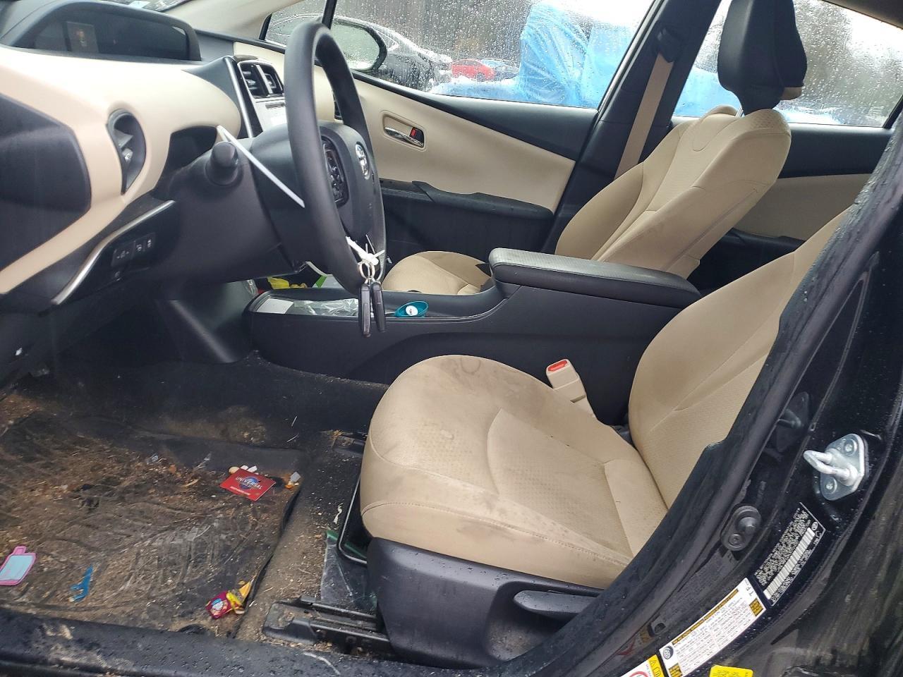2019 TOYOTA PRIUS