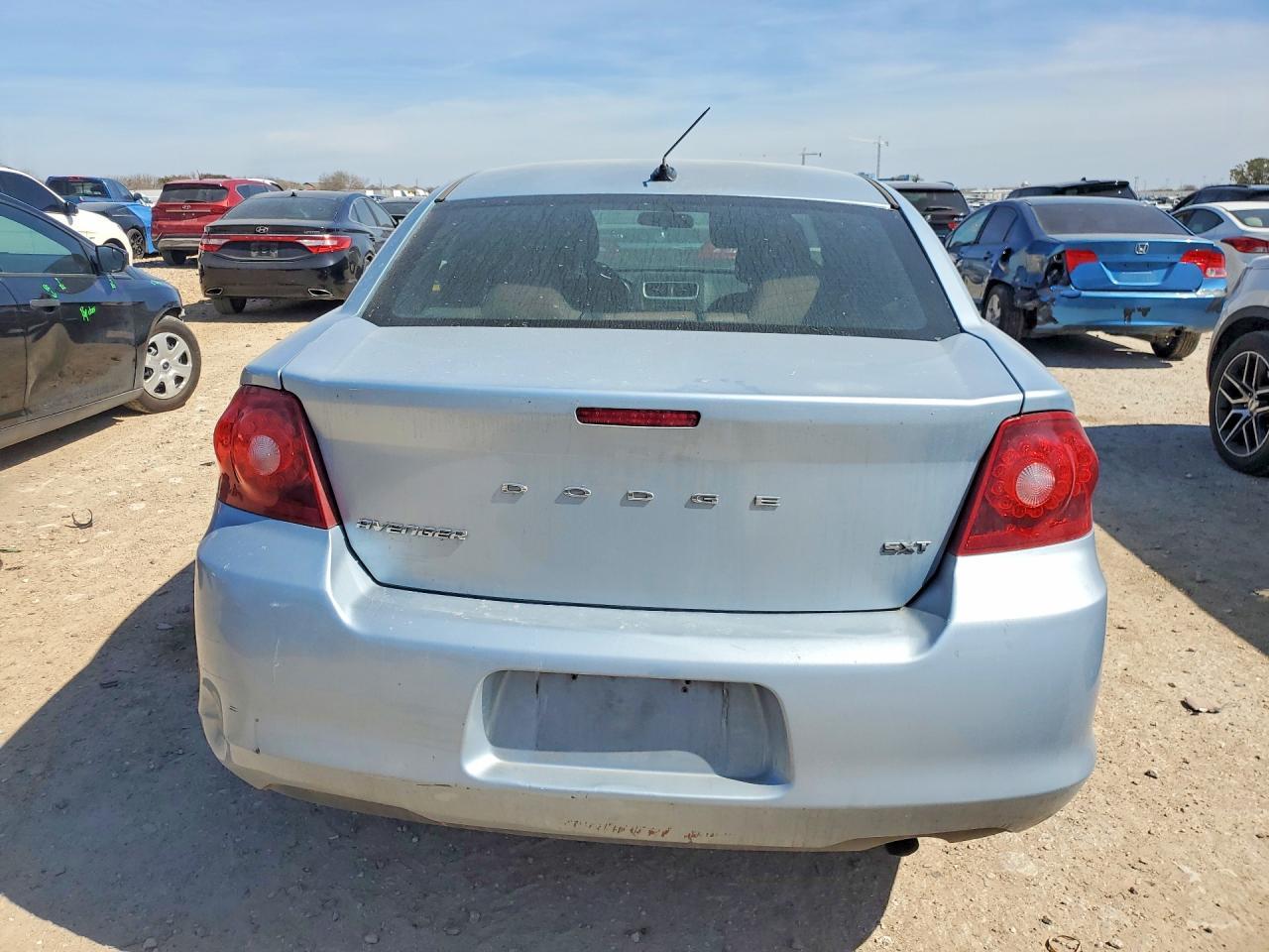 2013 DODGE Avenger