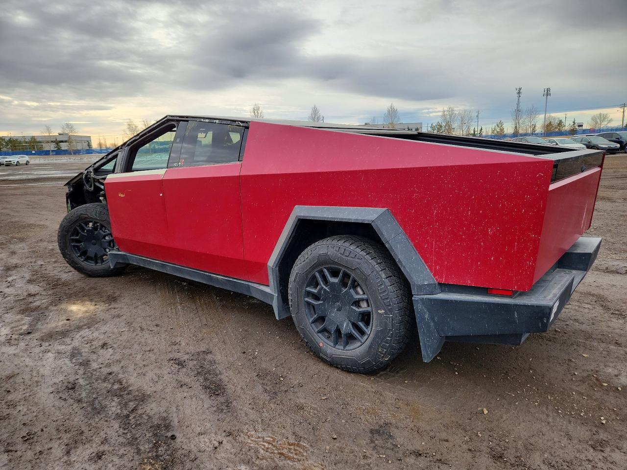 2024 TESLA Cybertruck