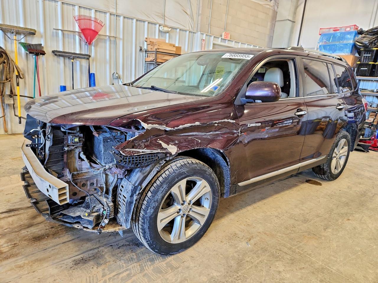 2011 TOYOTA HIGHLANDER