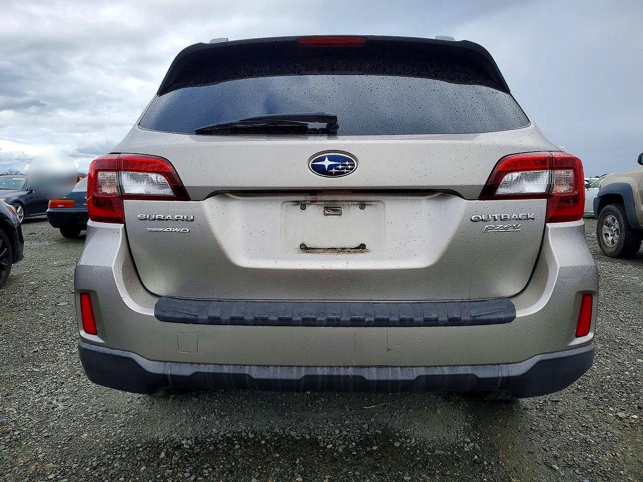 2015 SUBARU Outback