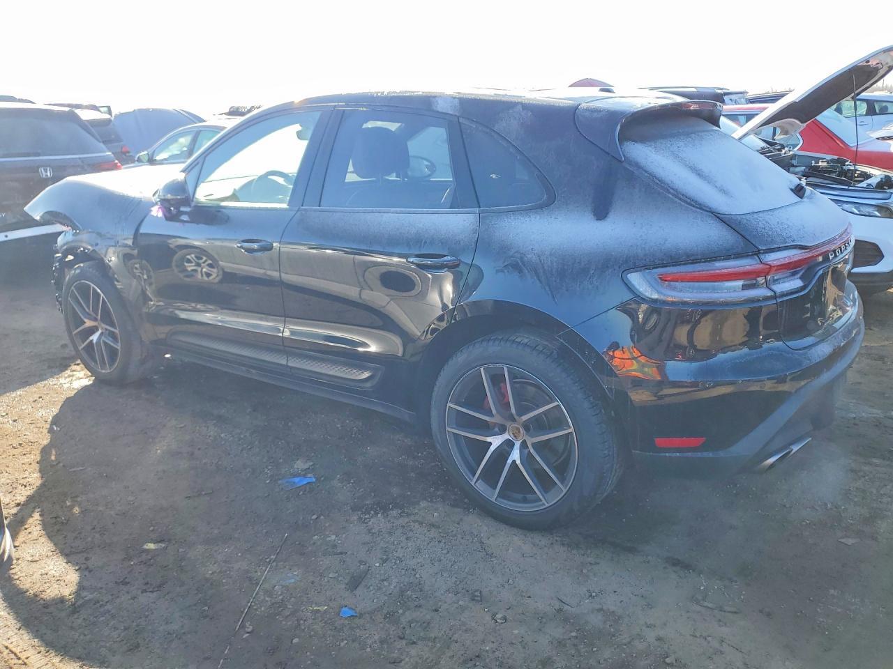 2023 PORSCHE Macan