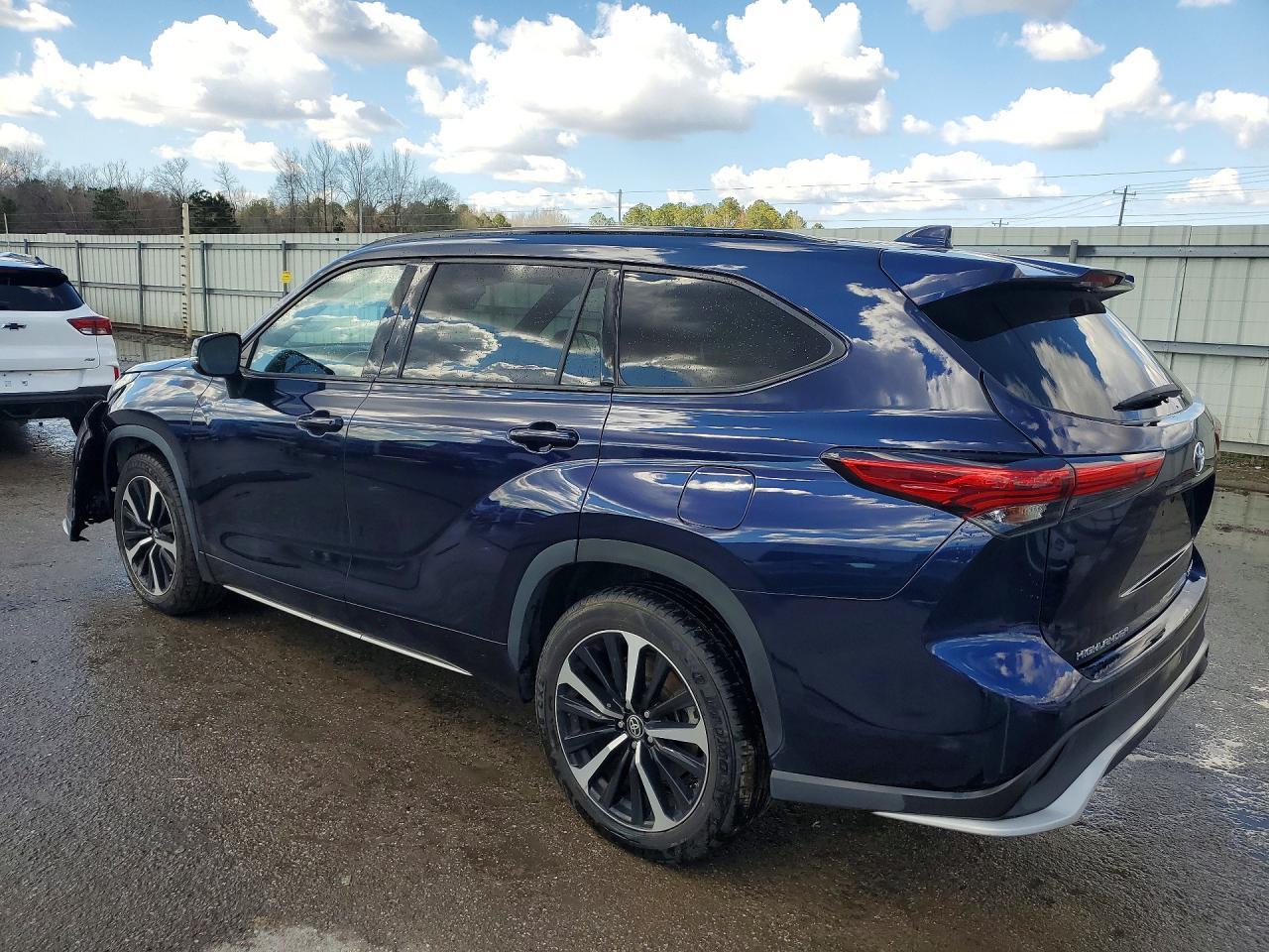 2021 TOYOTA HIGHLANDER