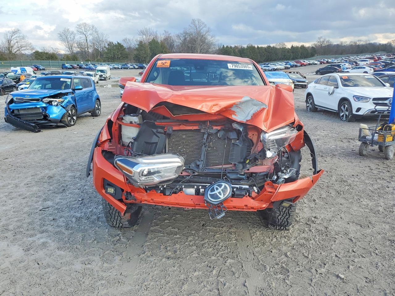 2018 TOYOTA TACOMA