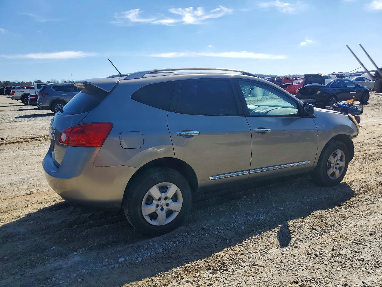 2014 NISSAN ROGUE