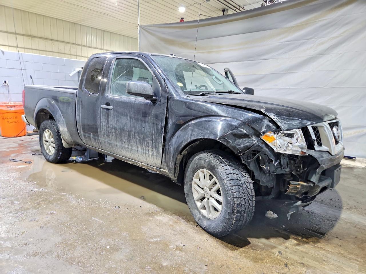 2015 NISSAN Frontier