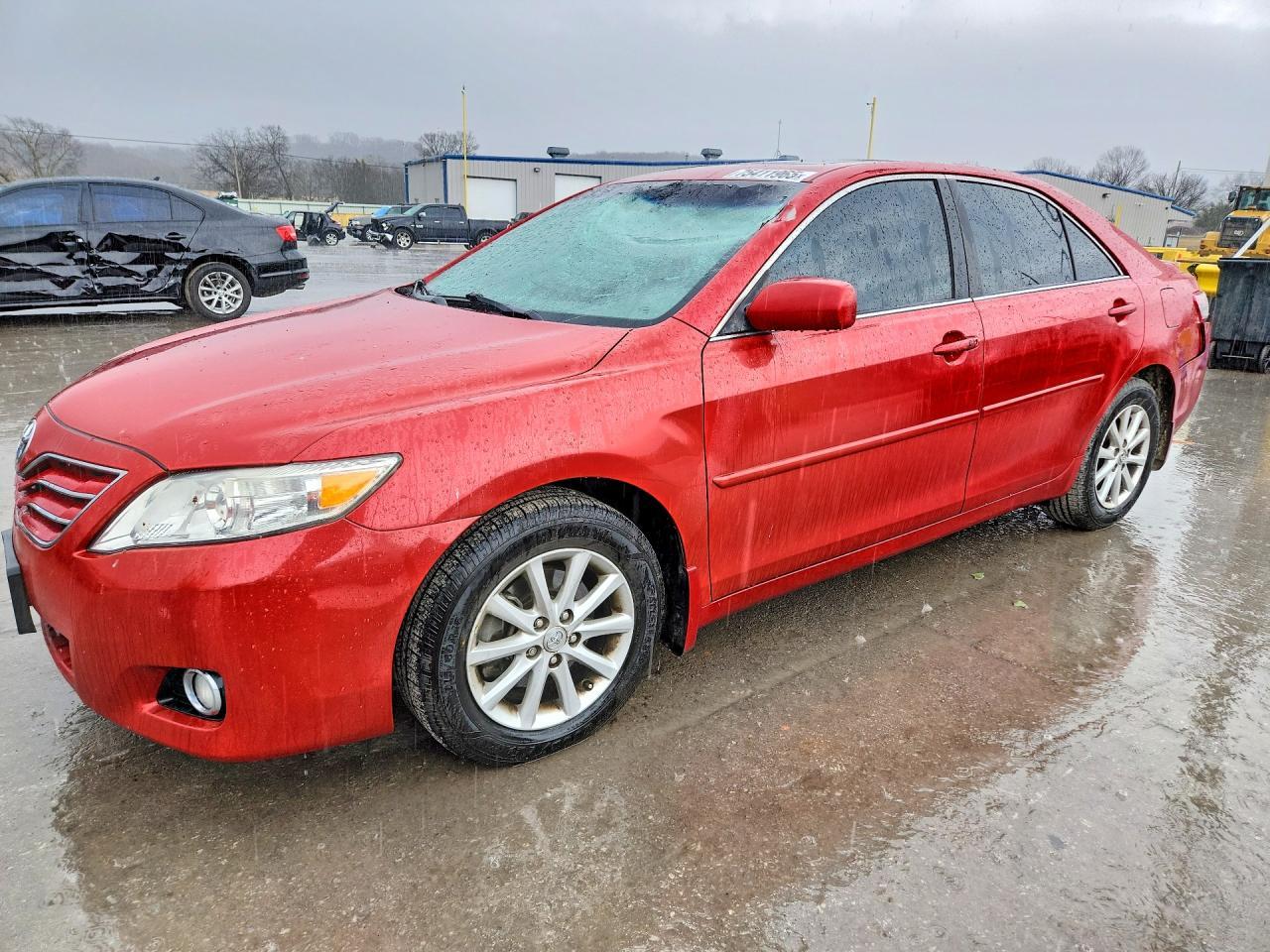 2011 TOYOTA CAMRY