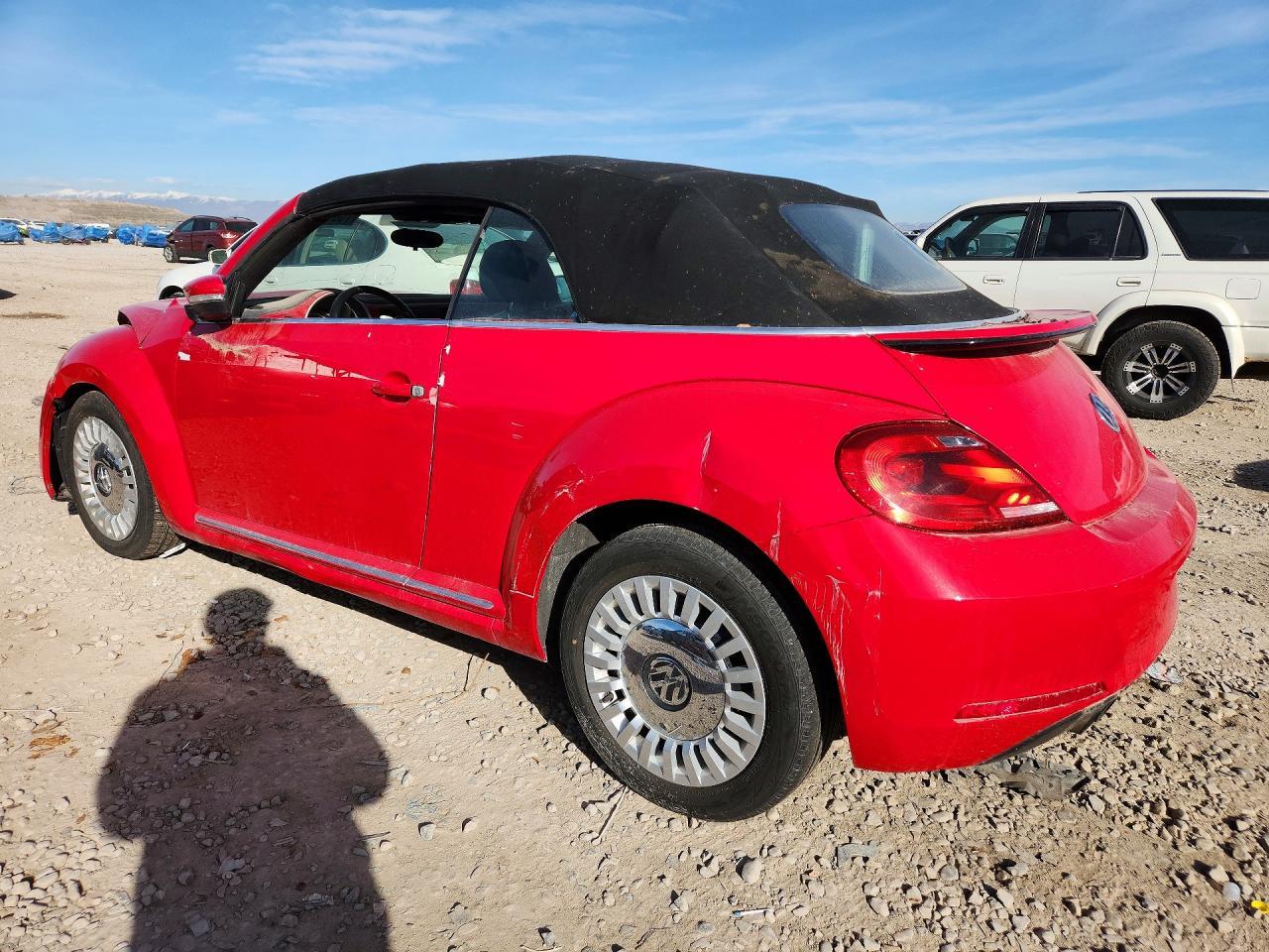 2015 VOLKSWAGEN Beetle