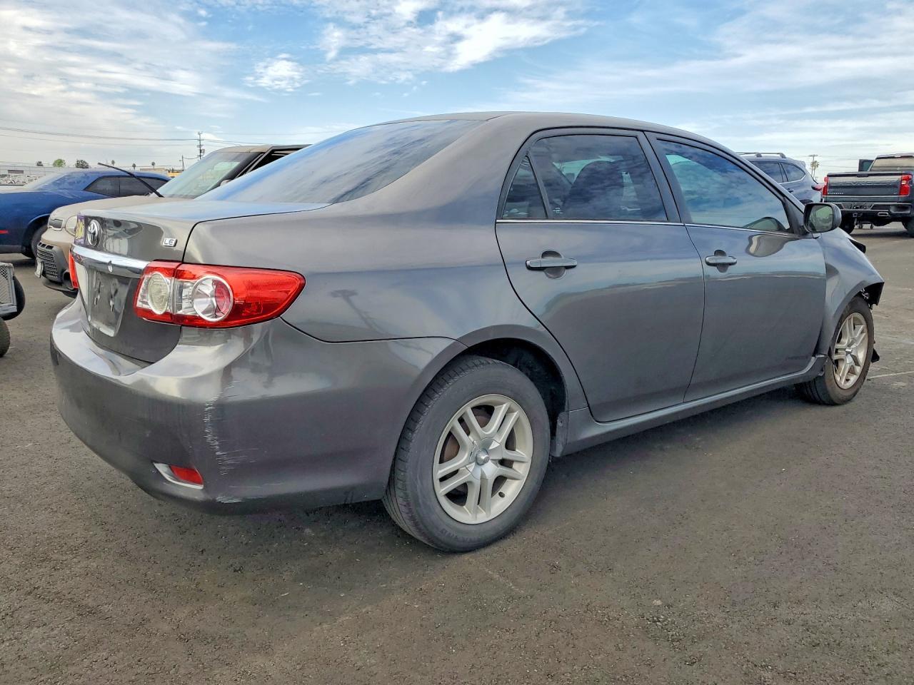 2013 TOYOTA COROLLA
