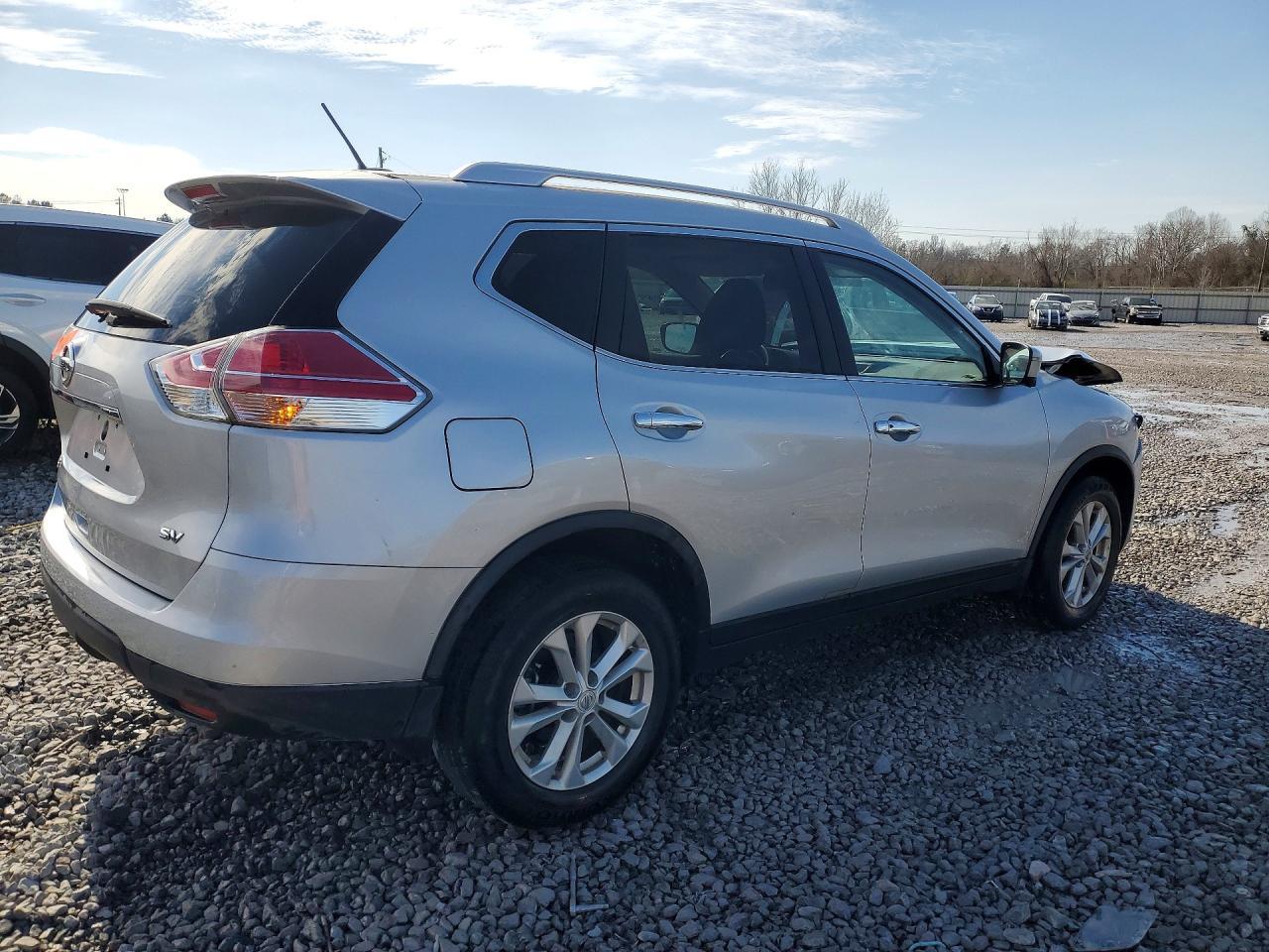 2016 NISSAN ROGUE