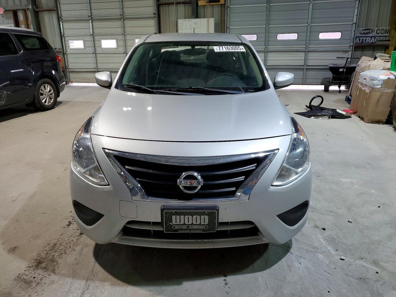 2018 NISSAN VERSA