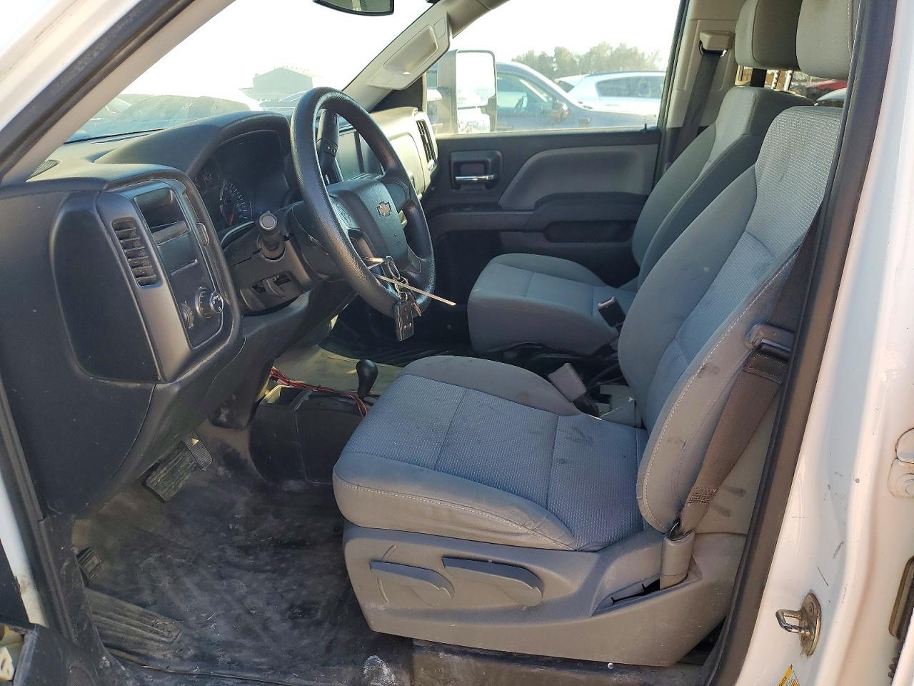 2018 CHEVROLET Silverado