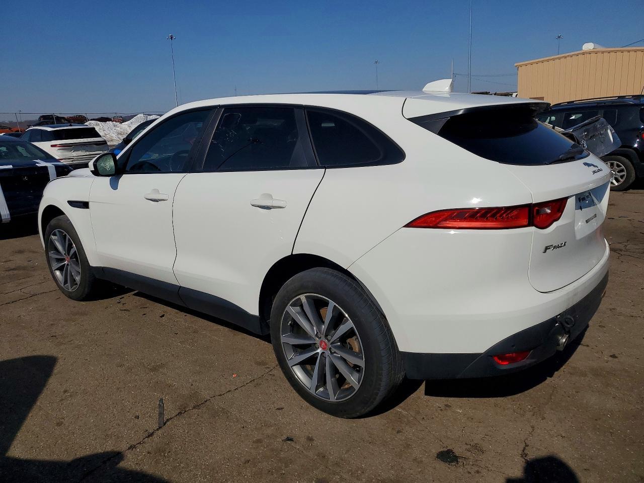 2017 JAGUAR F-Pace
