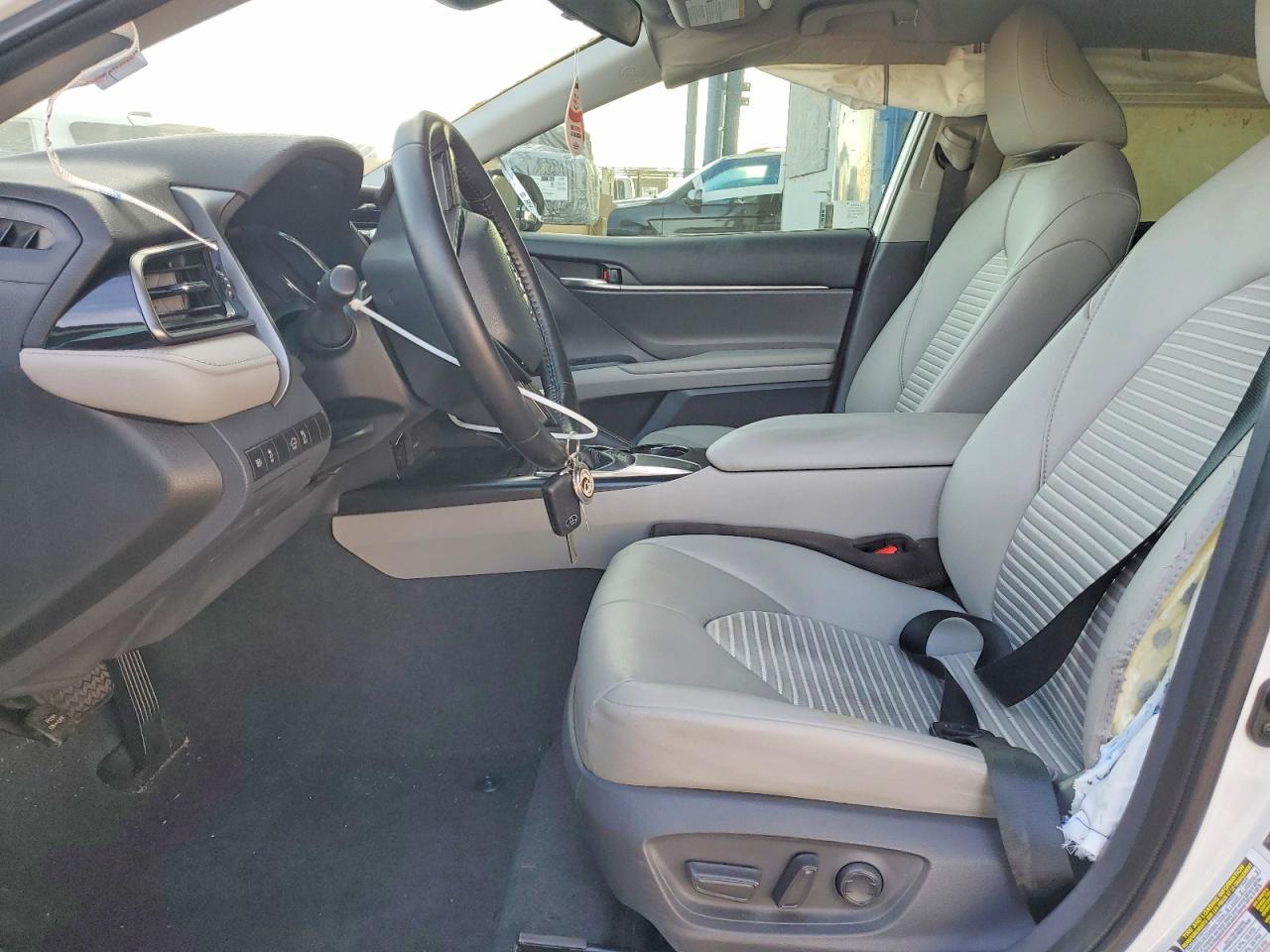2019 TOYOTA CAMRY