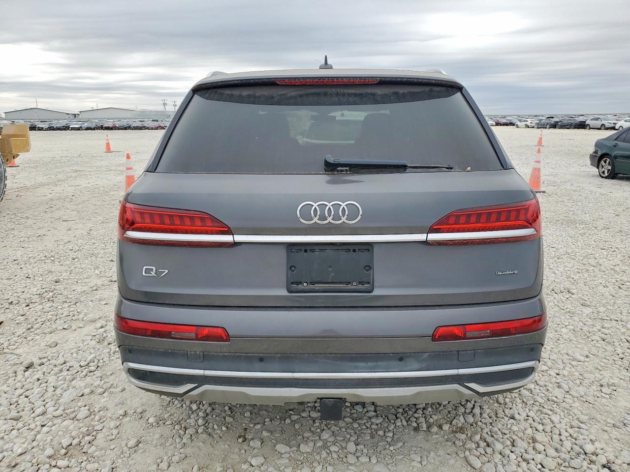 2021 AUDI Q7