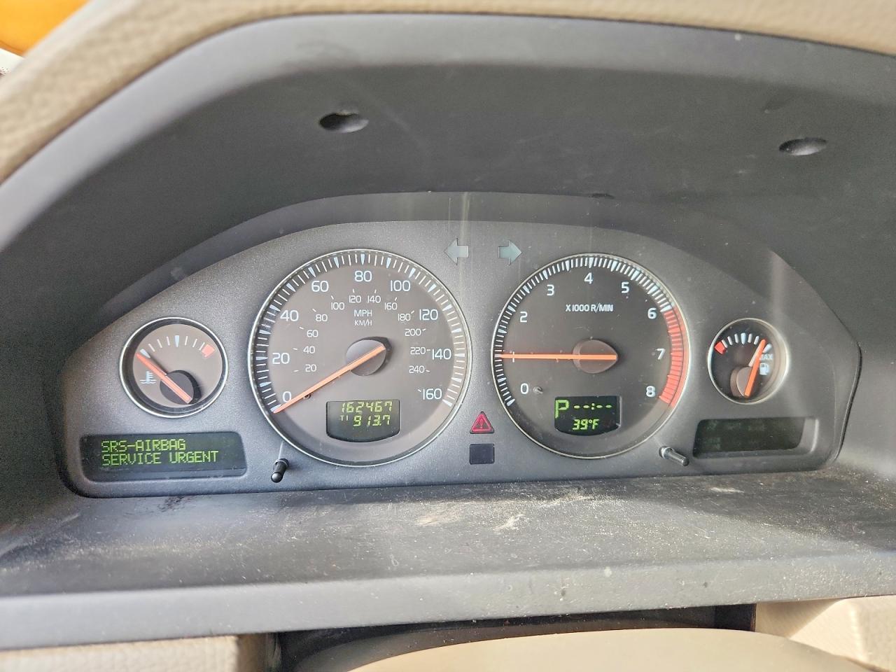 2003 VOLVO XC90