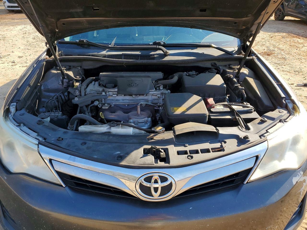 2014 TOYOTA CAMRY