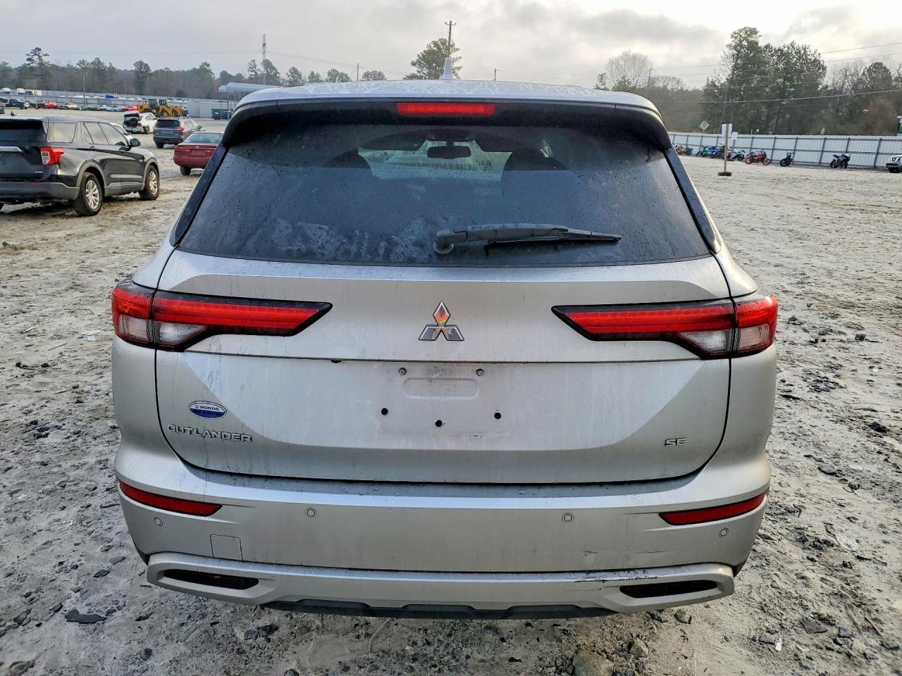 2024 MITSUBISHI outlander