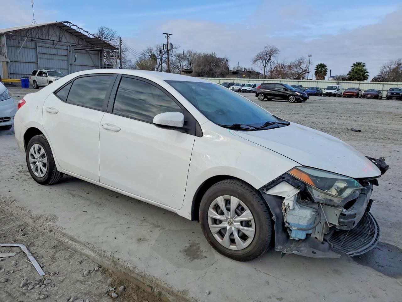 2015 TOYOTA COROLLA
