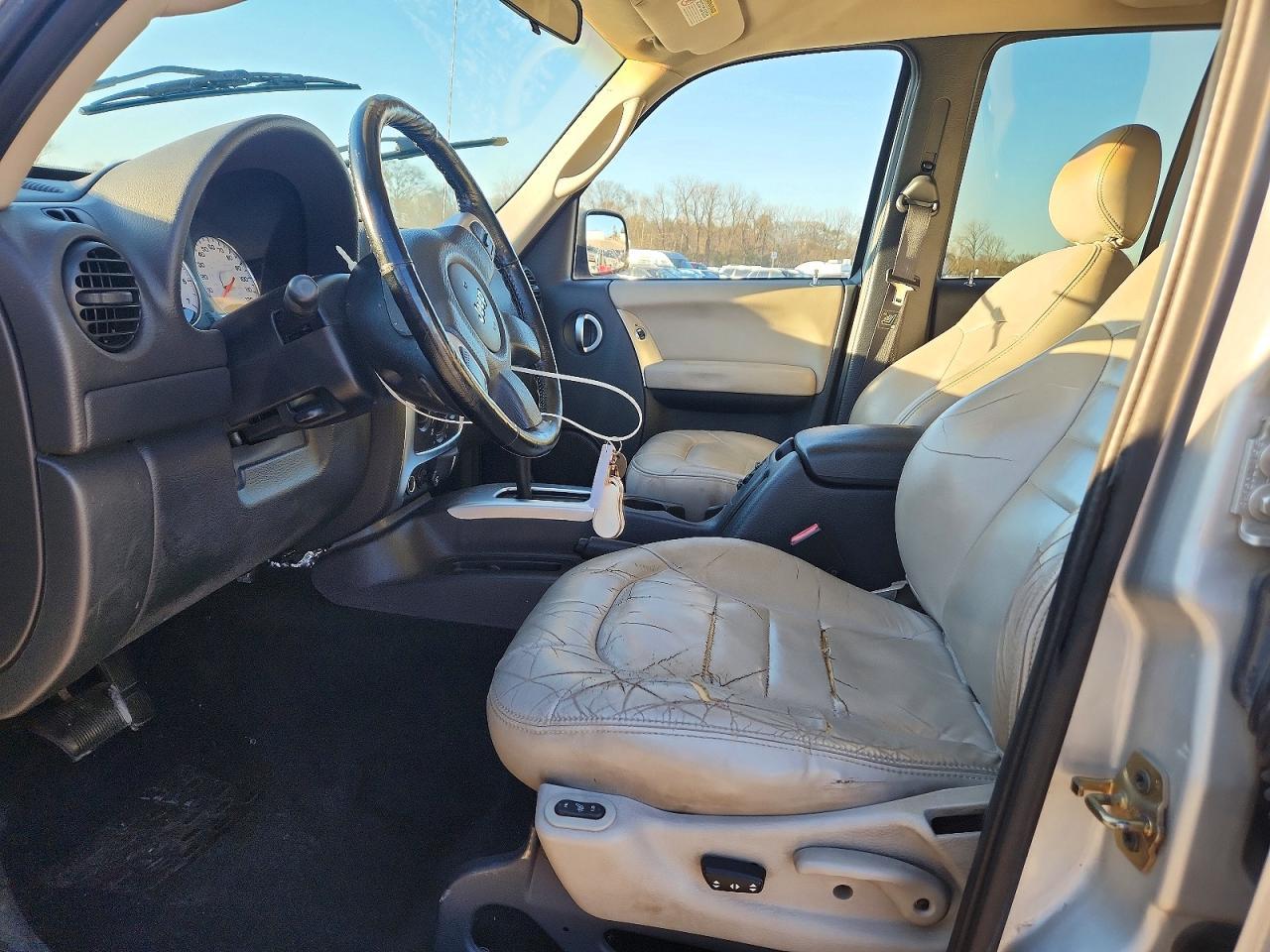 2002 JEEP Liberty
