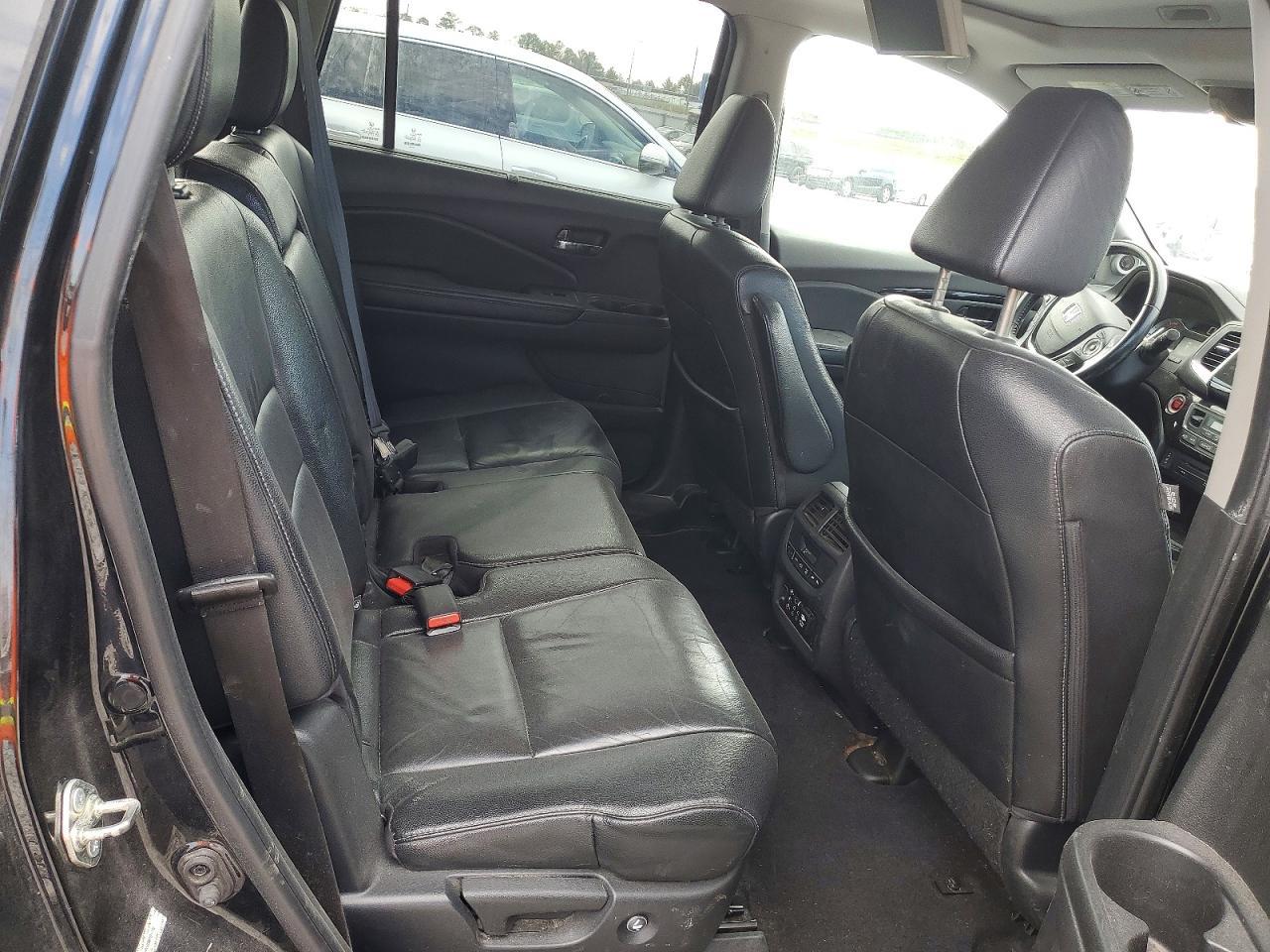 2016 HONDA PILOT