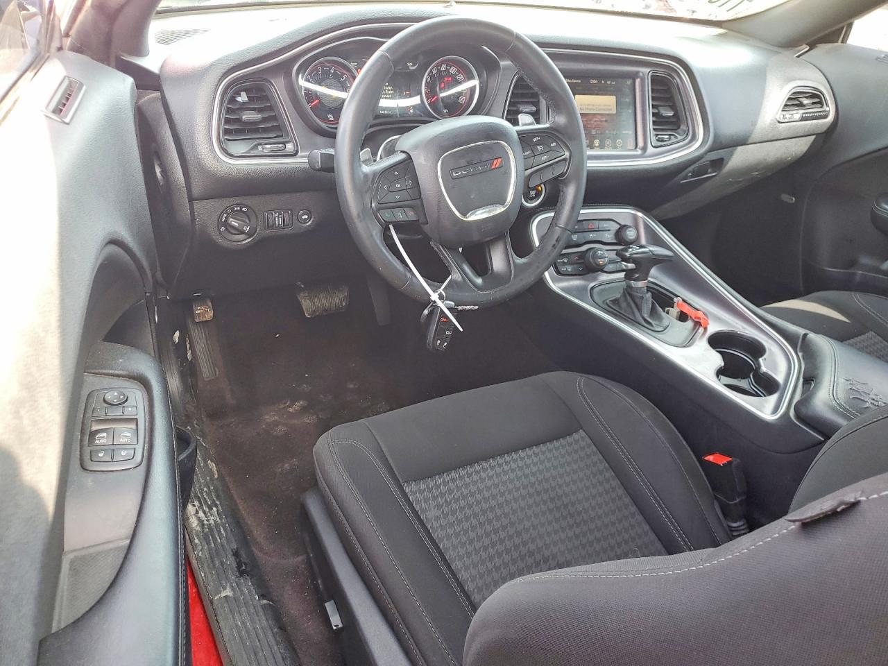 2016 DODGE Challenger