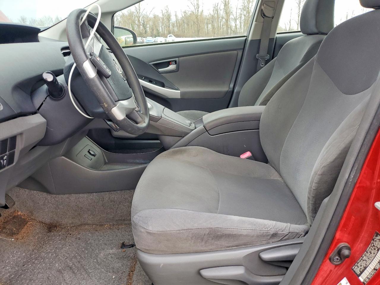 2011 TOYOTA PRIUS