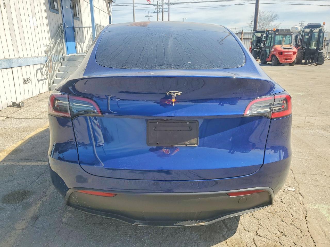 2024 TESLA MODEL Y