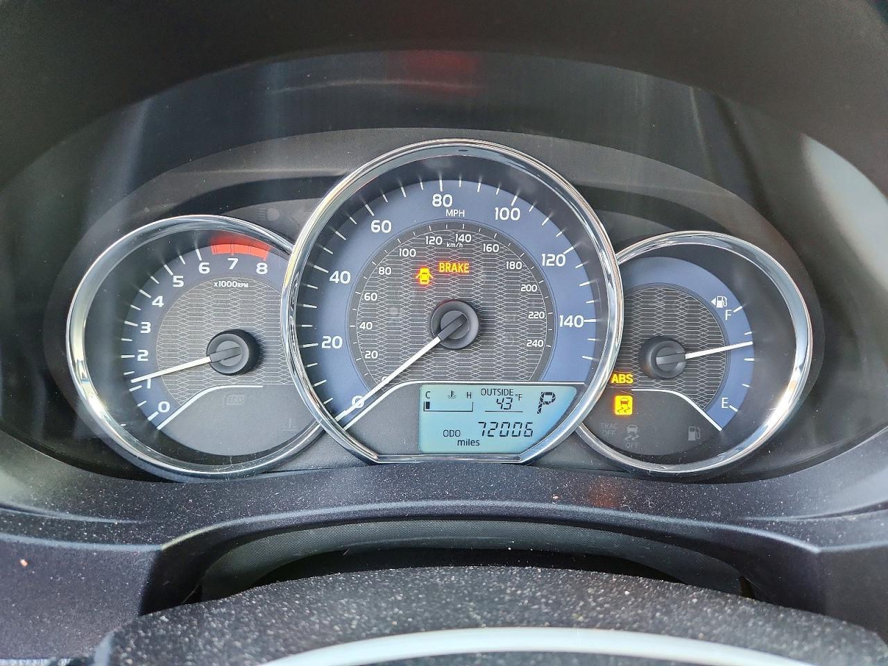 2015 TOYOTA COROLLA