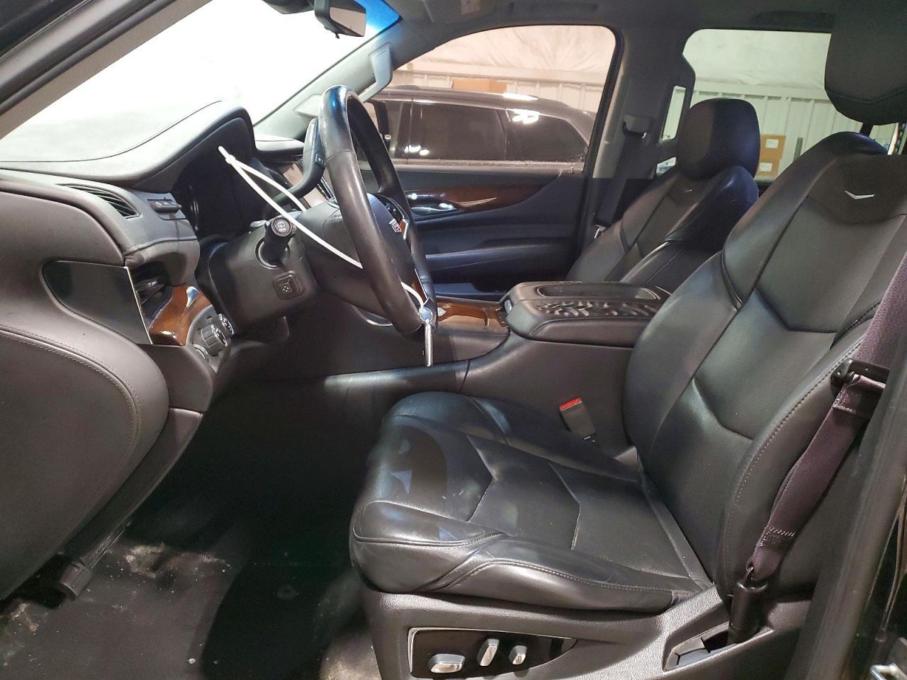 2017 CADILLAC Escalade ESV