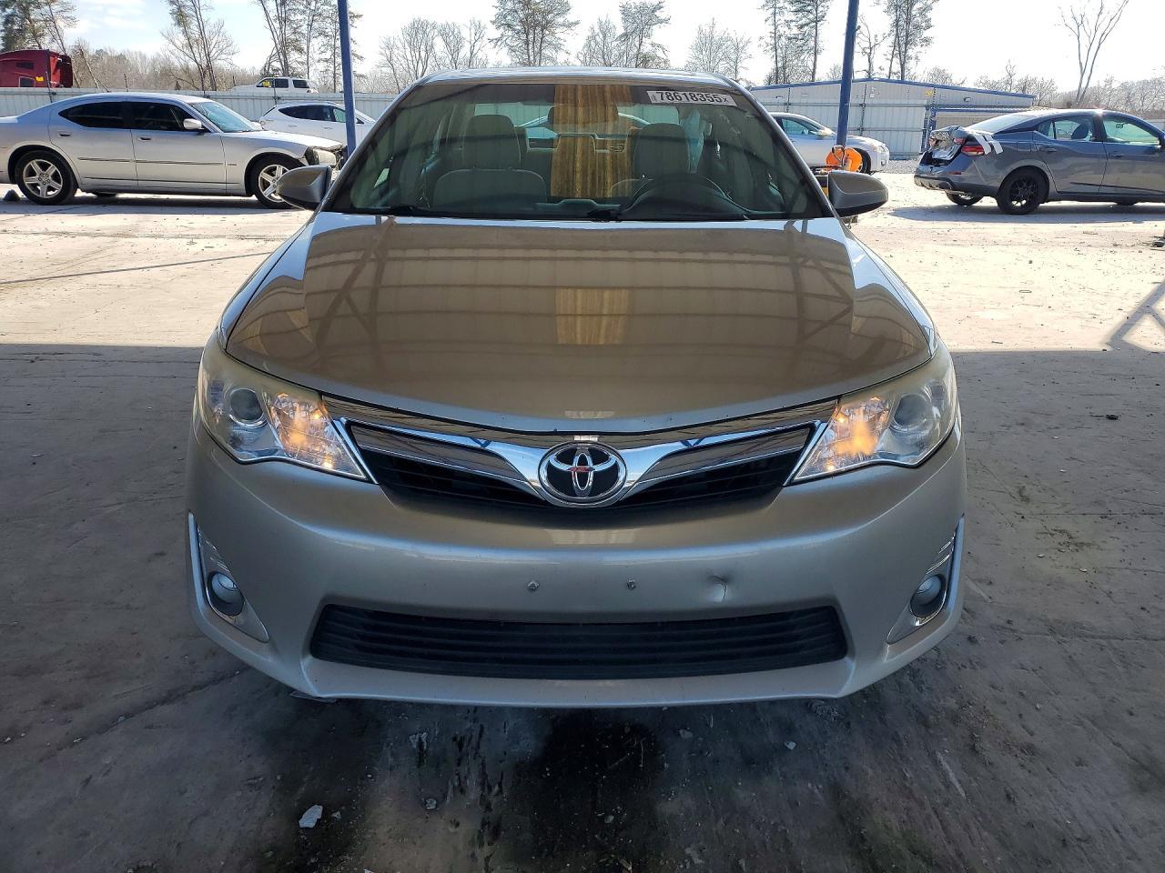 2014 TOYOTA CAMRY
