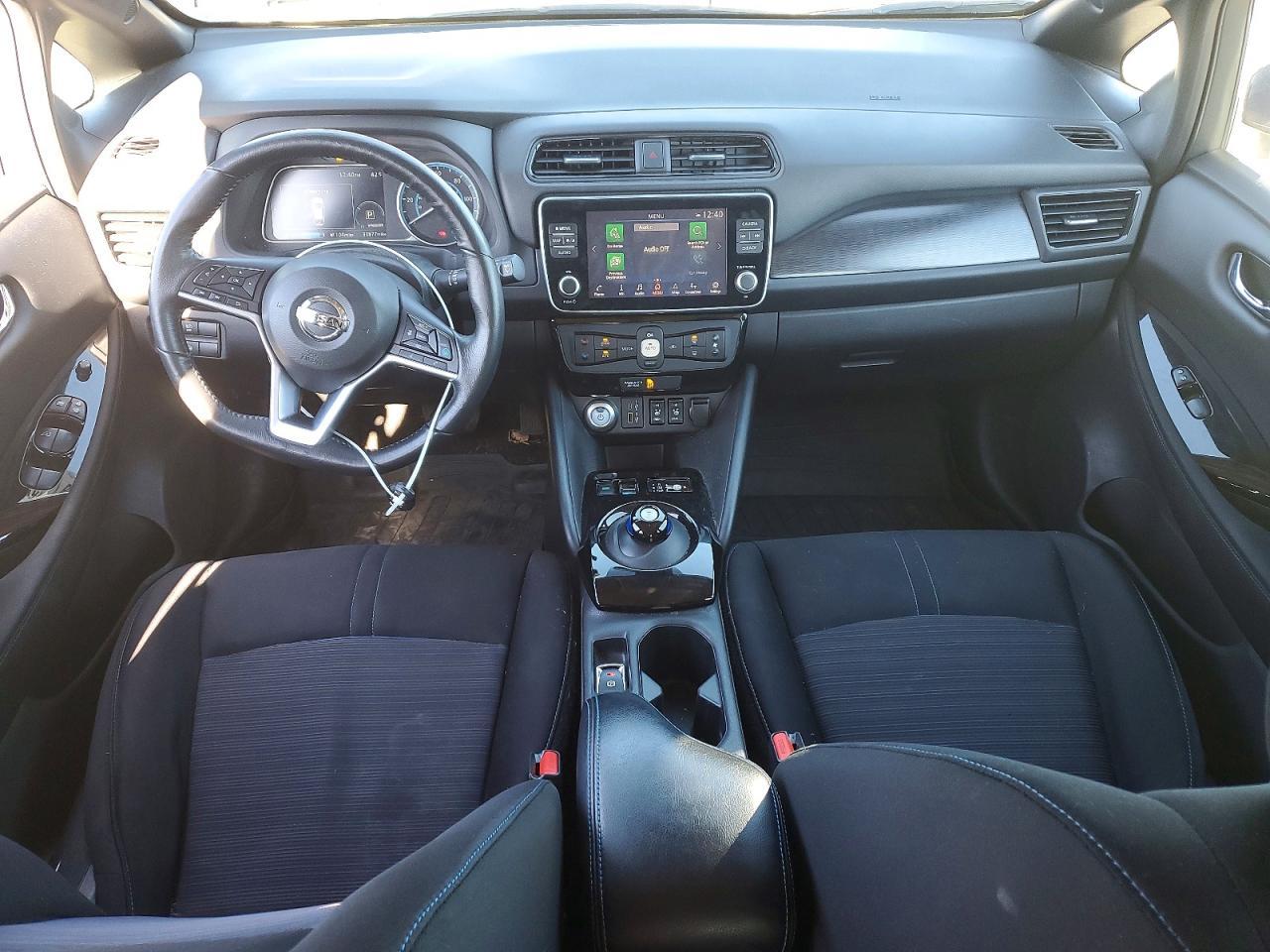 2021 NISSAN LEAF